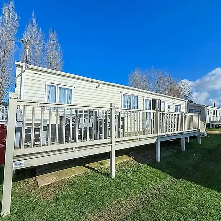 Lovely Caravan With Decking At Manor Park In Hunstanton Ref 23091T Exterior photo